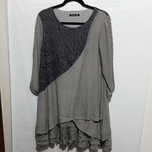 ADORNGray Floral Lace Lagenlook Fairy Tunic